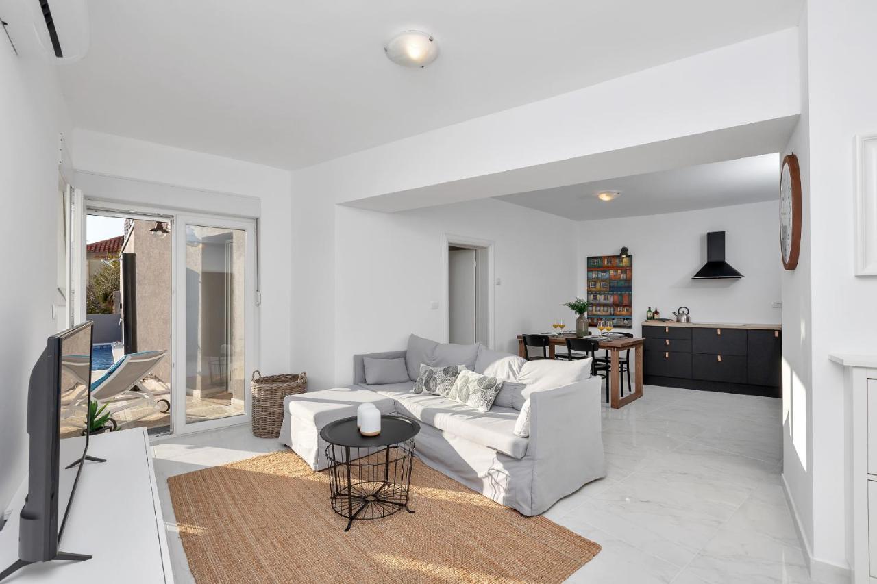 Apartment Lotte With Private Pool In The City Center! Makarska Eksteriør bilde