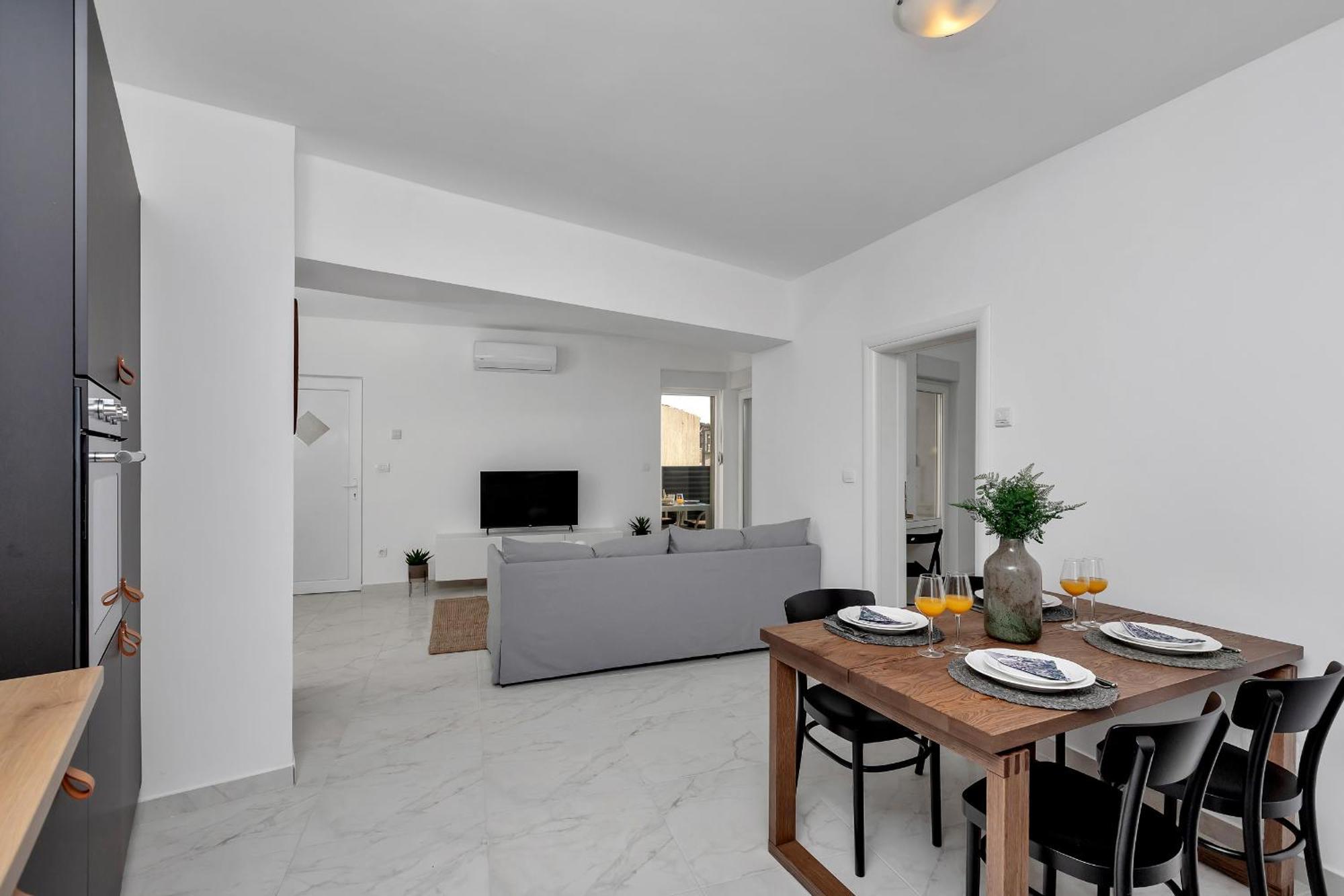 Apartment Lotte With Private Pool In The City Center! Makarska Rom bilde